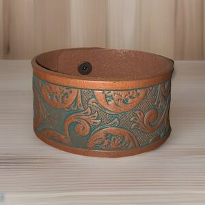 Justin Tooled‎ Leather Cuff Bracelet Saddle Brown Turquoise Patina NEW 4629